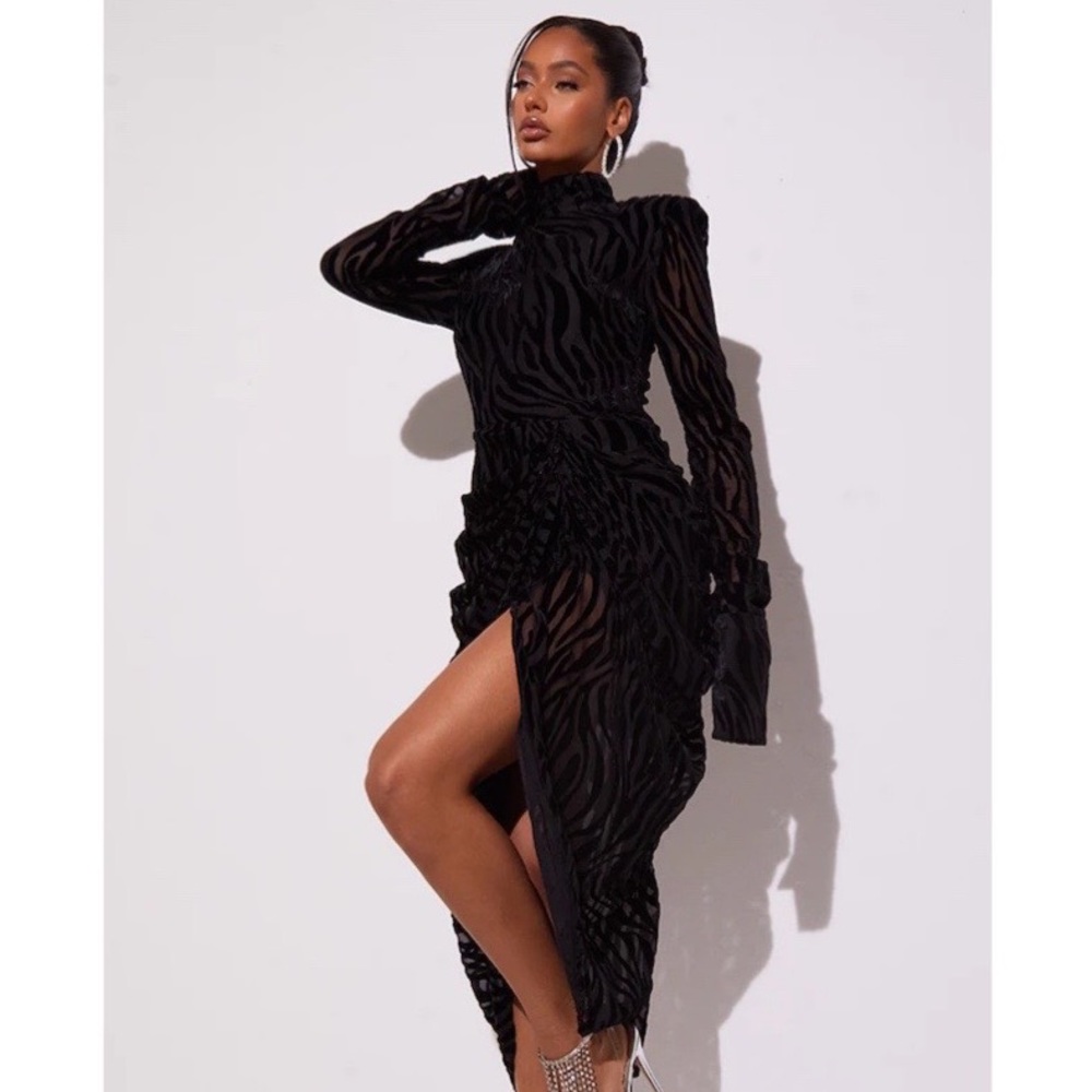PrettyLittleThing LUXE - Sheer Sexy Dress in Black size 0.